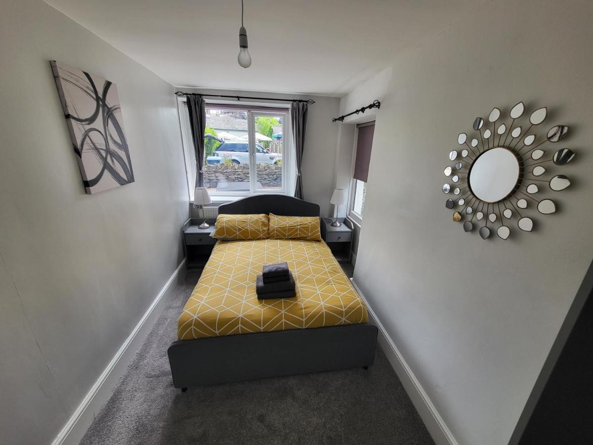 Courtyard Cottage Картмел Екстериор снимка