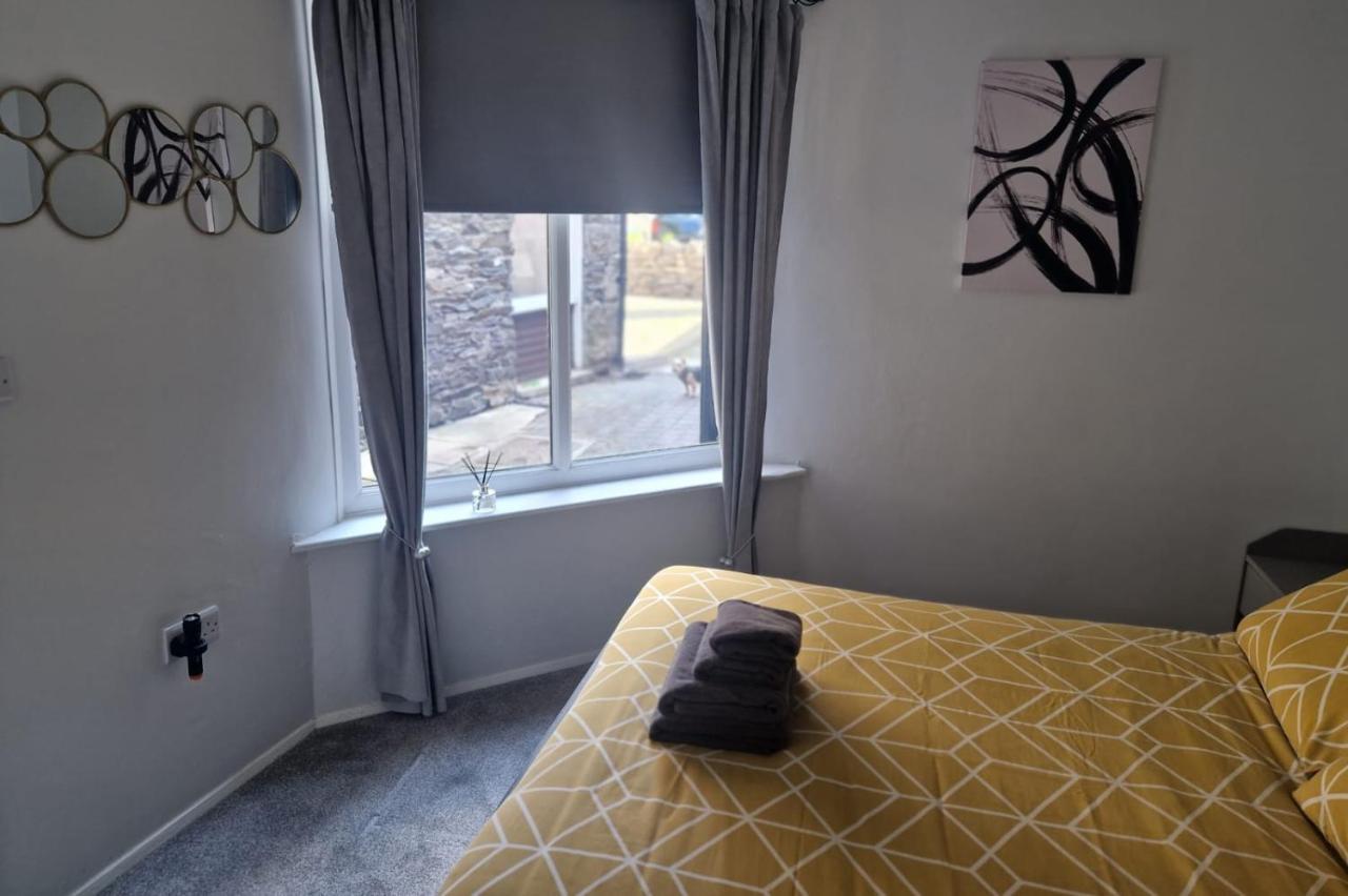 Courtyard Cottage Картмел Екстериор снимка